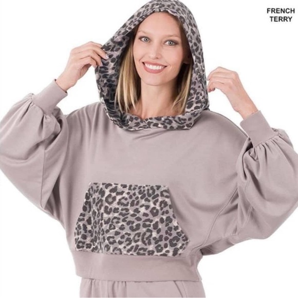 Zenana Cheetah Print Cropped Hoodie size S - Picture 1 of 2